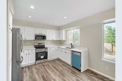 2238 S Waco Court, Aurora, CO 80013 - Photo 8