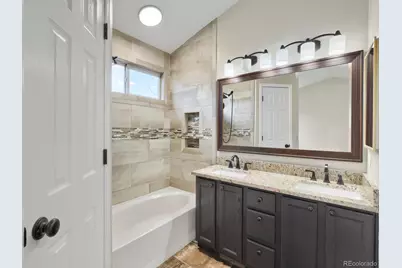 2238 S Waco Court, Aurora, CO 80013 - Photo 18