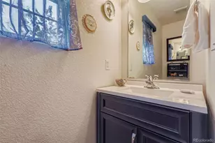 21488 Randolph Pl, Denver, CO 80249 - Photo 10