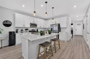27536 E Byers Pl, Aurora, CO 80018 - Photo 6