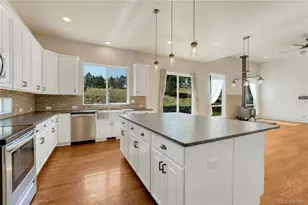 19053 Malmsbury Ct, Monument, CO 80132 - Photo 6