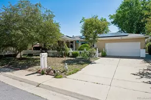 5014 Scranton Ct, Denver, CO 80239 - Photo 2