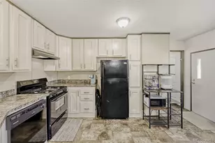 211 B St, Evans, CO 80620 - Photo 12