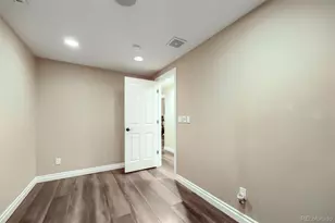10 S Madison St, Denver, CO 80209 - Photo 32