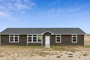 15330 Peterson Rd, Keenesburg, CO 80643 - Photo 4