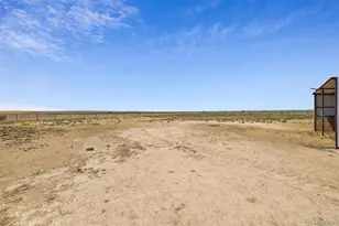 15330 Peterson Rd, Keenesburg, CO 80643 - Photo 38