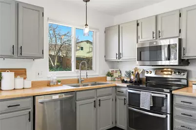 18932 E Kansas Drive, Aurora, CO 80017 - Photo 12