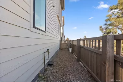 6058 N Perth Street, Aurora, CO 80019 - Photo 18