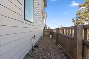 6058 N Perth St, Aurora, CO 80019 - Photo 18