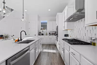 6058 N Perth Street, Aurora, CO 80019 - Photo 14