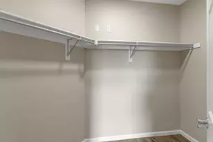 15475 Andrews Dr, Denver, CO 80239 - Photo 16