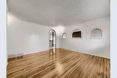 2011 S Carr Street, Lakewood, CO 80227 - Photo 4