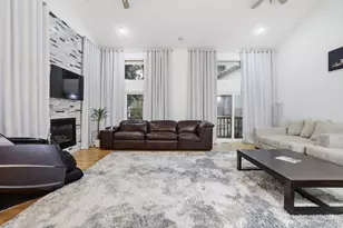 4643 S Abilene Cir, Aurora, CO 80015 - Photo 2