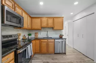 1811 S Quebec Way, Denver, CO 80231 - Photo 10