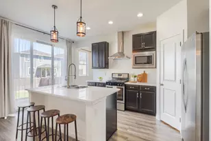 26717 E Maple Ave, Aurora, CO 80018 - Photo 14