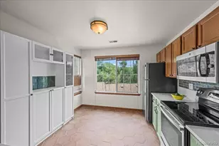 989 S Miller St, Lakewood, CO 80226 - Photo 8