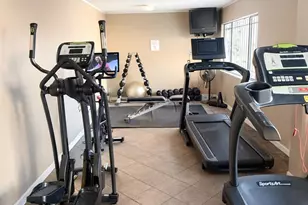 909 N Logan Street, Denver, CO 80203 - Photo 18