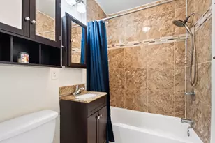 3090 W Hawthorne Pl, Denver, CO 80221 - Photo 12