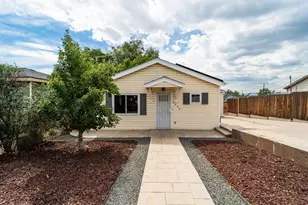 3090 W Hawthorne Pl, Denver, CO 80221 - Photo 2