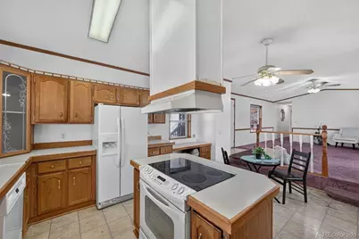 1801 W 92nd Avenue, Federal Heights, CO 80260 - Photo 6