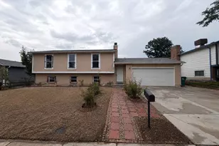 16683 E Kansas Dr, Aurora, CO 80017 - Photo 1