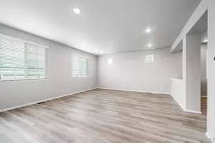 22300 E 46th Ave, Aurora, CO 80019 - Photo 12