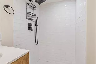 2082 S Lincoln St, Denver, CO 80210 - Photo 8