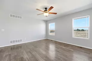 1169 E Canary Dr, Pueblo, CO 81007 - Photo 8