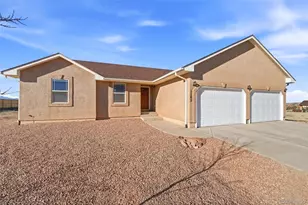 1169 E Canary Dr, Pueblo, CO 81007 - Photo 2