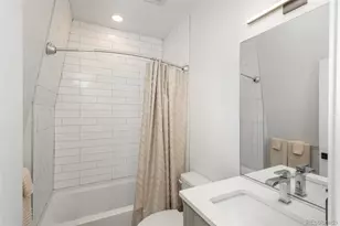 910 W 40th Ave, Denver, CO 80211 - Photo 16