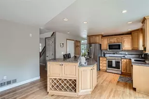 5784 W 81st Cir, Arvada, CO 80003 - Photo 6