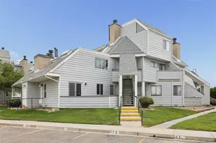 17054 E Tennessee Dr, Aurora, CO 80017 - Photo 2