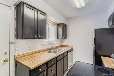 2244 S Jasper Way #B, Aurora, CO 80013 - Photo 10