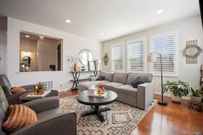 1435 S Duquesne Court, Aurora, CO 80018 - Photo 8