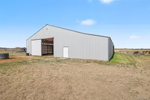 1277 S Indianfield St, Bennett, CO 80102 - Photo 36