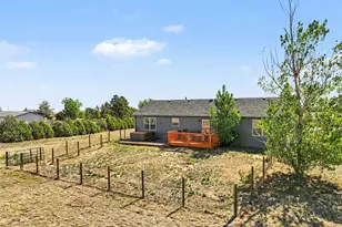 1277 S Indianfield St, Bennett, CO 80102 - Photo 44