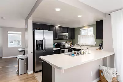 4304 S Genoa Court, Centennial, CO 80015 - Photo 8