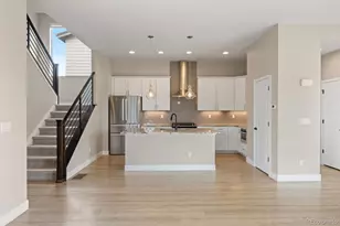 6129 Stable View St, Castle Pines, CO 80108 - Photo 8