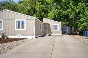 1057 E 5th St, Loveland, CO 80537 - Photo 2