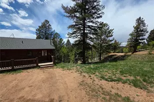 17 Deer Lake Cir, Divide, CO 80814 - Photo 2