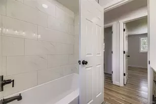 3722 S Green Ct, Englewood, CO 80110 - Photo 12