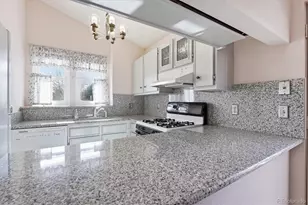 449 W Jamison Cir, Littleton, CO 80120 - Photo 4