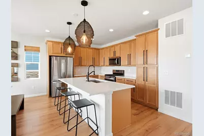 192 N Patsburg Street, Aurora, CO 80018 - Photo 12