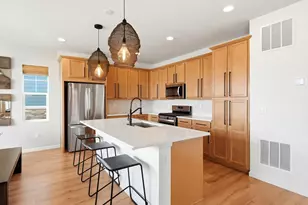 192 N Patsburg St, Aurora, CO 80018 - Photo 12