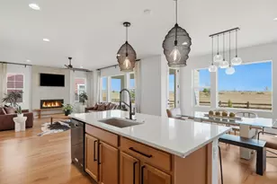 192 N Patsburg St, Aurora, CO 80018 - Photo 14