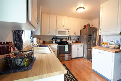 19258 E Kansas Drive, Aurora, CO 80017 - Photo 2