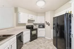 1010 S Yampa St, Aurora, CO 80017 - Photo 10