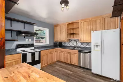 1057 Ursula Street, Aurora, CO 80011 - Photo 10
