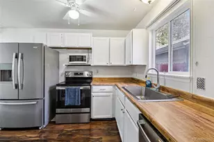 19056 E 16th Pl, Aurora, CO 80011 - Photo 8