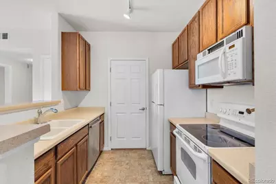 15700 E Jamison Drive #4-301, Englewood, CO 80112 - Photo 6